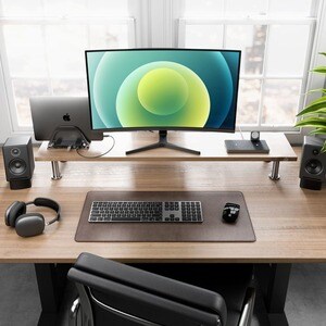 ALOGIC Bolt Plus USB-C Docking Station with stand - ALOGIC Bolt Plus 10-in-1 USB-C Hub Laptop docking station with 100W Po