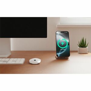 LINQ LQWPS082. Battery capacity: 8000 mAh, Wireless charging. Total output power: 5 W. Product colour: Silver