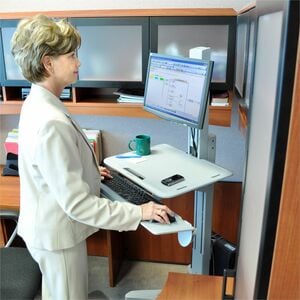Ergotron WorkFit-C Computer Cart - 12.25 kg Load Capacity - 4 Casters - 101.60 mm Caster Size - Aluminium - Two-tone Grey 