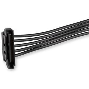 StarTech.com PYO4SATA. Kabellänge: 0,4 m, Anschluss 1: SATA 15-Pin, Anschluss 2: 4 x SATA. Breite: 29 mm, Tiefe: 400 mm, H