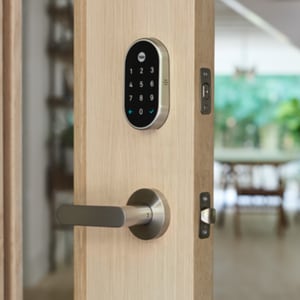 Google Nest Yale Lock - Touchscreen - Wireless LANSatin Nickel