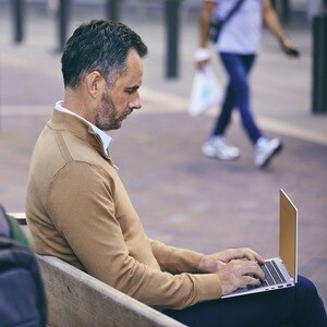 HP EliteBook x360 1040 G8 35.6 cm (14") 可转换 2合1笔记本 - Intel Core i5 第11代 i5-1135G7 - 16 GB - 1 TB SSD - Intel 芯片 - Intel Ir