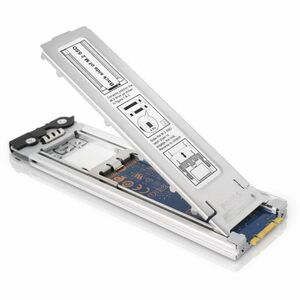Icy Dock MB840TP-B Drive Bay Adapter M.2 Internal - 1 x SSD Supported - Metal