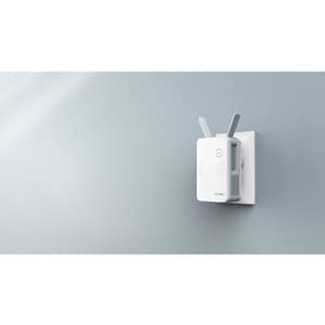 D-Link E15 Dual Band IEEE 802.11ax 1.50 Gbit/s Wireless Range Extender - 2.40 GHz, 5 GHz - 2 x External Antenna(s) - Exter