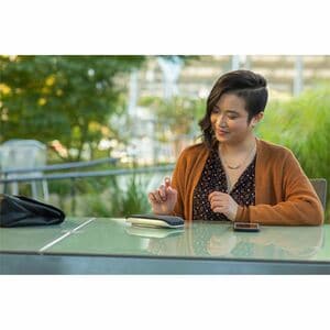 Poly Sync 20+ Câblé / Sans fil Bluetooth Haut-parleur Main Libre - Argenté - 3Microphone(s) - 40 mm Enceinte(s)