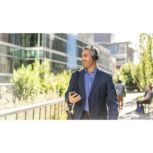 Cisco Wired/Wireless Over-the-head Stereo Headset - Carbon Black - Binaural - Circumaural - 65 m (2559.06") - Bluetooth - 