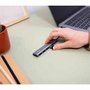 Trust Halyx USB Hub - USB 3.2 Gen 1 (3.1 Gen 1) Type-A - 640 MB/s - Keyboard, Mouse, Camera, Headset - Grey - 4 Total USB 