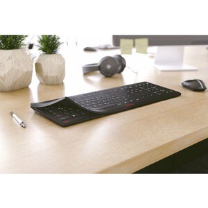 CHERRY Tastatur - Kabel Konnektivität - USB Schnittstelle - Deutsch - Schwarz - Schere Keyswitch - 10 Hotkey(s) - Leiser, 