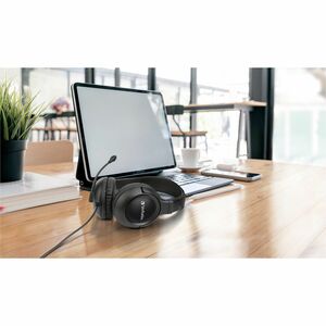 Verbatim Wired On-ear, Over-the-head Stereo Headset - Black - Binaural - Circumaural - 32 Ohm - 20 Hz to 20 kHz - 120 cm C