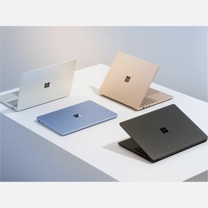 Microsoft Surface Laptop 7 35,1 cm (13,8 Zoll) Touchscreen Copilot+ PC Notebook - Qualcomm - 16 GB - 1 TB SSD - Schweizeri