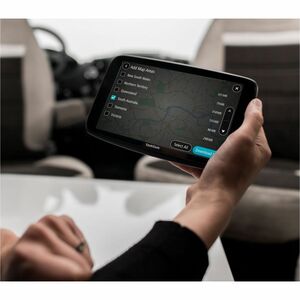 TomTom GO Camper Max Automobile Portable GPS Navigator - Black - 17.8 cm (7") - Touchscreen - Speed Camera Warning - Prelo