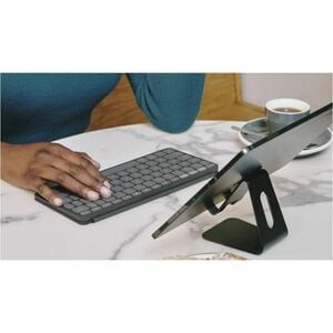 Logitech Keys-To-Go 2 Keyboard - Wireless Connectivity - English (US) - QWERTY Layout - Graphite - Scissors Keyswitch - Bl
