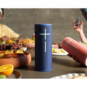 Ultimate Ears MEGABOOM 4 Tragbar Bluetooth Lautsprechersystem - Himbeere - Aufladbarer Akku - USB