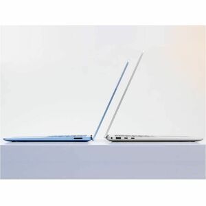 Microsoft Surface Laptop 7 Copilot+ PC (Intel). Product type: Laptop, Form factor: Clamshell. Processor family: Intel Core