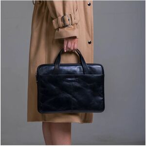 dbramante1928 ApS Silkeborg Carrying Case (Portfolio) for 33 cm (13") to 33.8 cm (13.3") Notebook - Black - Leather Body -