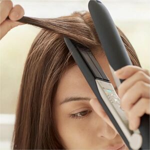 Panasonic Hair Straightener - 5 Heat Settings - Ceramic Plate - AC Supply Powered - Black