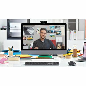Webcam Logitech BRIO - 13 Mégapixels - 90 fps - USB Type A - 4K - Vidéo 4096 x 2160 - Auto/Manuel - 90° Angle - Attache, M