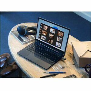 SanDisk Ultra Curve SDCZ550-128G-I35 128 GB USB 3.2 (Gen 1), USB 3.0, USB 2.0 Flash Drive - Black - 100 MB/s Read Speed - 