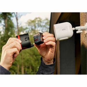 Arlo Pro Outdoor 2K Network Camera - Colour - 1 - White - Infrared/Color Night Vision - 2560 x 1440 - Wi-Fi - Wall Mount -