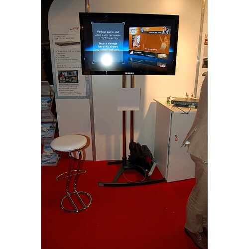 Unicol Monitorständer - Bildschirmgr�ße: Bis zu 70 Zoll (177,80 cm)