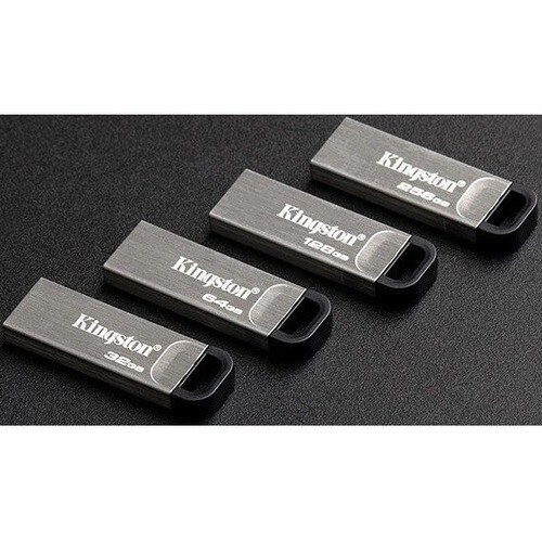 Lecteur flash Kingston DataTraveler Kyson DTKN - 64 Go - USB 3.2 (Gen 1) Type A - Argenté - 200 Mo/s Read Speed - 1 Pièce