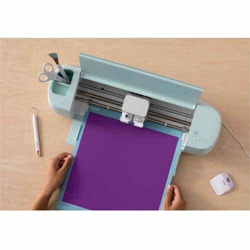 cricut Heat-Activated, Color-Changing Vinyl - Permanent, Purple - Turquoise - Cutting Machine - 24" (609.60 mm) Length - T