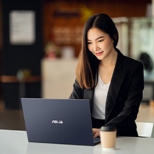 Asus ExpertBook B1 B1502 B1502CG-BQI381XA 39.6 cm (15.6") Notebook - Full HD - Intel Core i3 i3-N305 - 8 GB - 256 GB SSD -