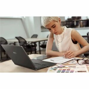 MSI VenturePro 17 AI VenturePro 17 AI A1UDXG-007NZ 17.3" Notebook - Full HD - 144 Hz - Intel Core Ultra 7 155H - 16 GB - 1