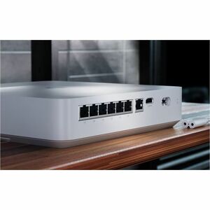 Ubiquiti Network Video Recorder Instant Kit