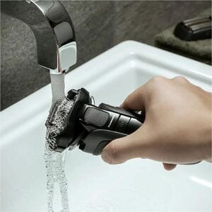 Panasonic ES-LV6U Shaver - Black - 5 x Stainless Steel Blades - 0.83 Hour Maximum Battery Run Time - 1 Hour Maximum Batter