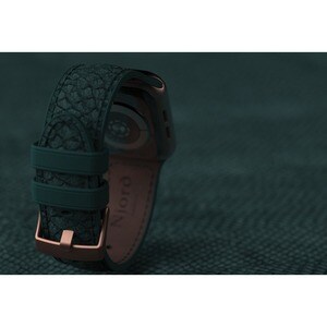 Njord byELEMENTS Salmon Leather Watch Strap - Apple Watch 44/45mm - Jörð. Type de produit: Collier, Type de dispositif com