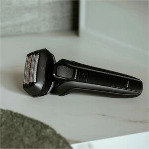 Panasonic ES-LV6U Shaver - Black - 5 x Stainless Steel Blades - 0.83 Hour Maximum Battery Run Time - 1 Hour Maximum Batter
