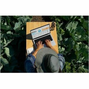 Apple MacBook Pro MDE64LL/A 14.2" Notebook - 120 Hz - Apple M5 - 24 GB - 1 TB SSD - English (US) Keyboard - Silver - Apple