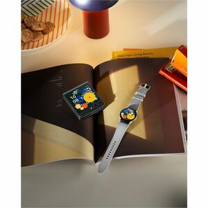 Samsung Galaxy Z Flip5 SM-F731B 512 GB Smartphone - 17 cm (6.7") Flexible Folding Screen Dynamic AMOLED Full HD Plus 2640 