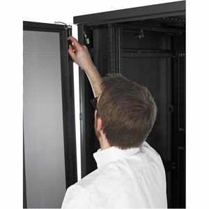 APC by Schneider Electric NetShelter SV 42U Rack Cabinet - 482.60 mm Rack Width - Black - 459.94 kg Dynamic/Rolling Weight