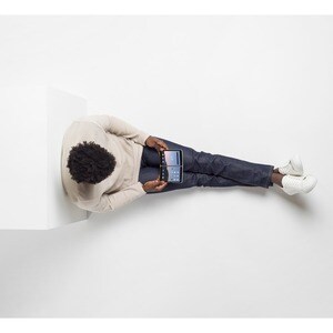 Microsoft Surface Duo 256 GB Smartphone - 20,6 cm (8,1 Zoll)AMOLED2700 x 1800 - Qualcomm Kryo 485Single-Core 2,84 GHz - 6 