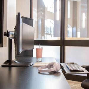 Ergotron Monitor Stand - Up to 61 cm (24") Screen Support - 28.12 kg Load Capacity - Desk - Steel, Aluminium - Black - For