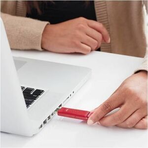 64GB Store 'n' Go® USB Flash Drive - Red - 64GB - Red