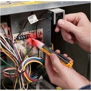 Fluke 1AC II Non-Contact Voltage Tester - Voltage Testing - 2Number of Batteries Supported - AAA - Battery Included - Alka