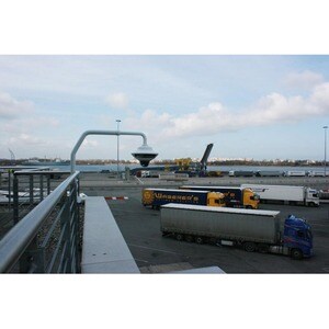 AXIS T91D62 Wall Mount for Network Camera - White - TAA Compliant - 1 - Aluminium