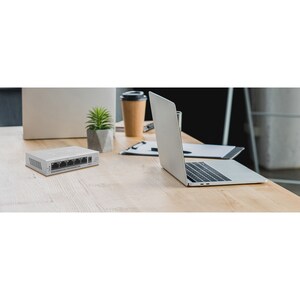 Zyxel 5 Port Gigabit Ethernet Unmanaged POE+ Switch | 4 x PoE+ @ 60W | Plug & Play | Sturdy Metal Housing | Desktop or Wal