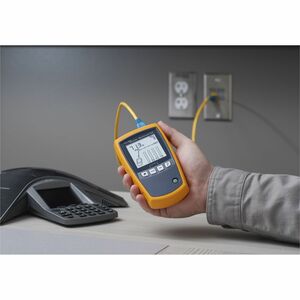 Fluke Networks MicroScanner PoE Cable Verifier - Cable Testing, Twisted Pair Cable Testing, Wiremap, PoE Testing, Cable Fa