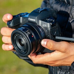 Canon Lens Adapter for Camera - Front Mount
