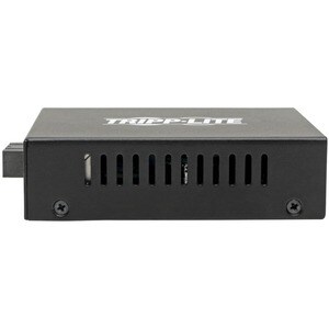 Tripp Lite Gigabit Multimode Fiber to Ethernet Media Converter POE+ 10/100/1000 SC 850 nm 550M (1804.46 ft.) - 1 x Network