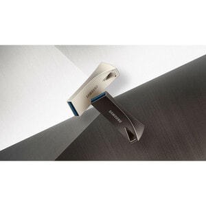 Clé USB Samsung BAR Plus 64 Go Champagne USB 3.2 rétrocompatible 2.0, MUF-64BE3/APC, protection à 5 épreuves, vitesse jusq