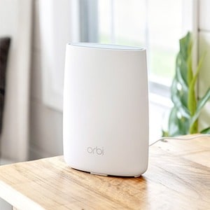 Netgear Orbi LBR20 Wi-Fi 5 IEEE 802.11ac Mobilfunk, Ethernet Modem/Wireless Router - 4G - LTE, EDGE, UMTS - 2,40 GHz ISM-B