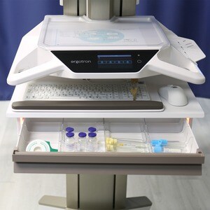 Carrello medico Ergotron CareFit - TAA Conforme - 2 Cassetto - Premi/Tira Maniglia - 17,01 kg Capacità di carico - 4 Caste