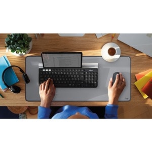 Logitech K780 键盘 - 无线 连接 - USB 接口 - 英文（美国） - 黑 - 10 m - 2.40 GHz - 智能电话, 平板, 计算机, 笔记本电脑, iPad - PC, Mac - AAA 支持的电池尺寸
