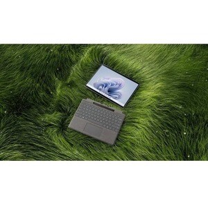 Microsoft Surface Pro 9 Tablet - 33 cm (13") - Core i7 12th Gen i7-1265U Deca-core (10 Core) - 16 GB RAM - 256 GB SSD - Wi