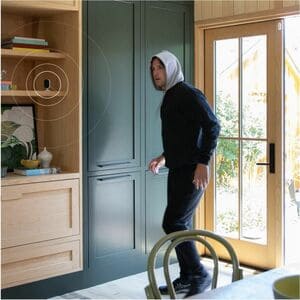 Arlo Essentials 4 Megapixel Indoor 2K Network Camera - Colour - White - Colour Night Vision - 2560 x 1440 - Wi-Fi - Wall M